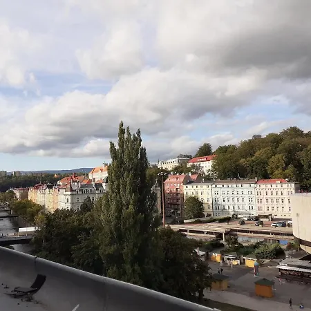 Top-floor 2-1 Flat, In The Very Center Apartment Karlovy Vary