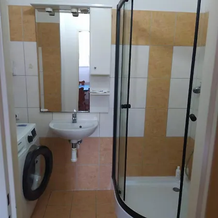 Top-floor 2-1 Flat, In The Very Center * Karlsbad